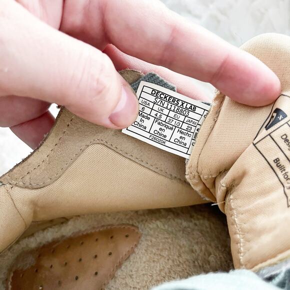 Deckers x Lab Floral KO-Z Chukka Wedge Boots - Picture 9 of 10